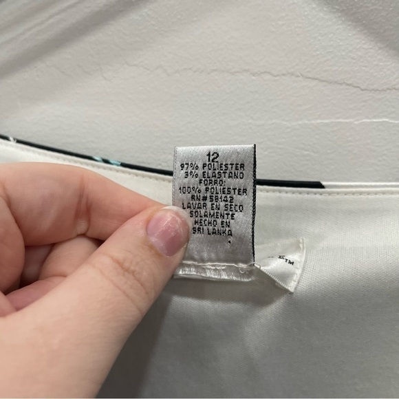 London Style V-Neck Shift Dress Size 12 - Picture 9 of 11